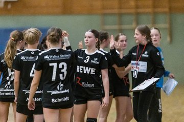 Bild 157 - wCJ SV Henstedt Ulzburg - HSG Herzhorn/Kollmar/Neuendorf : Ergebnis: 35:29